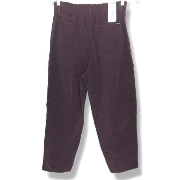 LEVI'S Denizen High-Rise Loose Taper Corduroy Pant in Burgundy - Picture 6 of 12